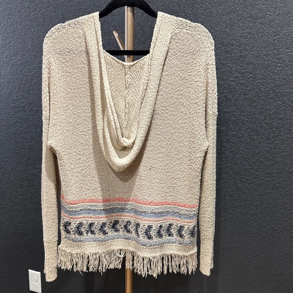 Hollister Fringe Knit Sweater – Size Medium - Picture 4 of 8